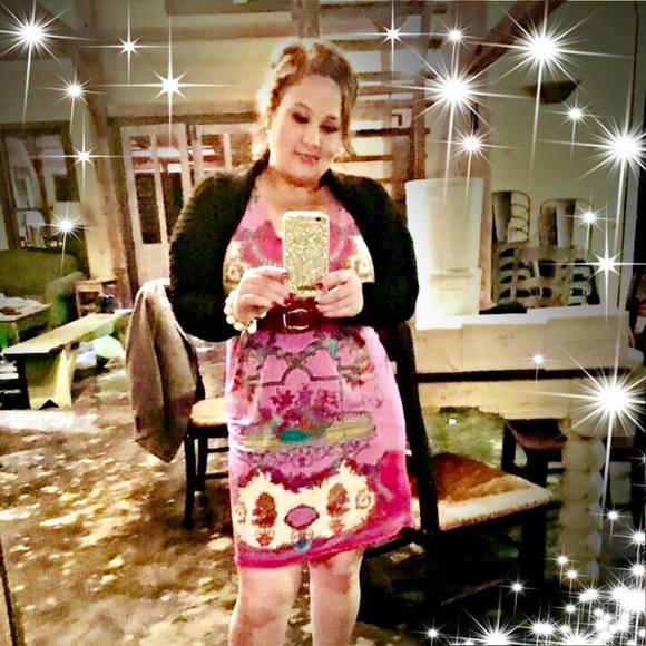 Meet your Posher, Amanda - Picture 1 of 1